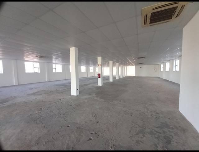 828M² FULL FLOOR TO LET IN OAKDALE